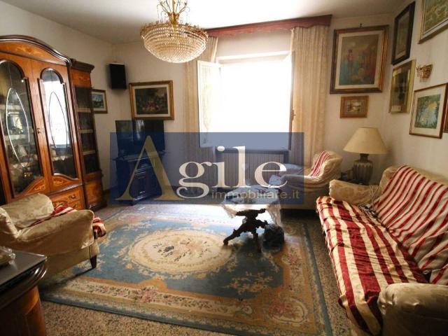 Villa Indipendente in vendita a Alba Adriatica, Teramo