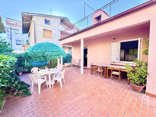 Villa Indipendente in vendita a Villa Fiore, Alba Adriatica