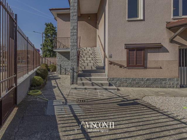 Villa Indipendente in vendita a Albairate, Lombardia