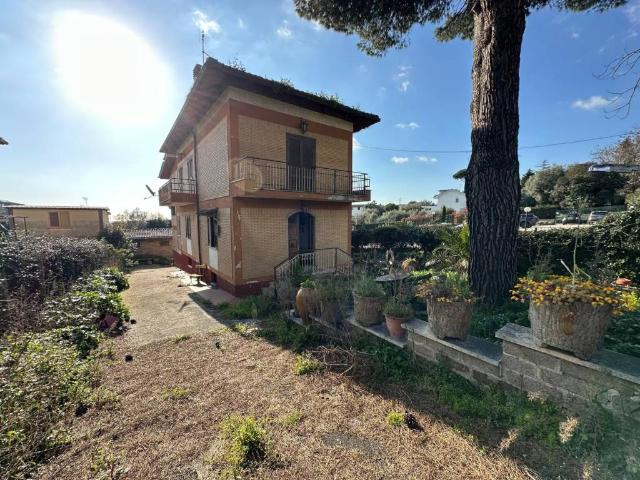 Villa Indipendente in vendita a Roma Capitale, Lazio