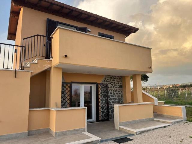 Villa Indipendente in vendita a Roma Capitale, Lazio