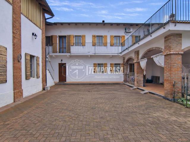 Villa Indipendente in vendita a Piemonte, Vercelli