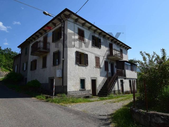 Villa Indipendente in vendita a Albareto, Reggio Emilia