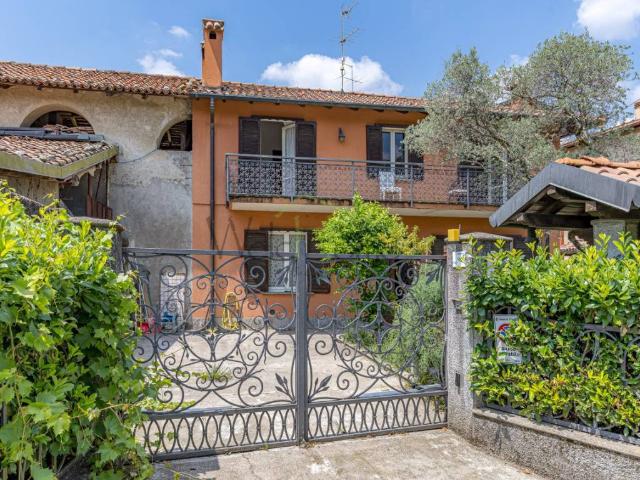 Villa Indipendente in vendita a Carcano, Albavilla