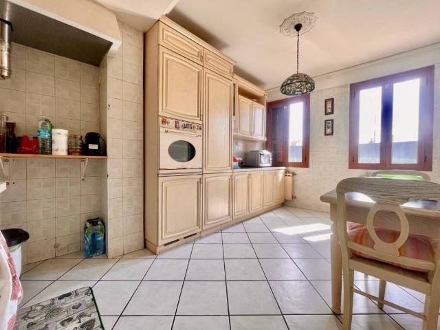 Villa Indipendente in vendita a Mandriola, Albignasego