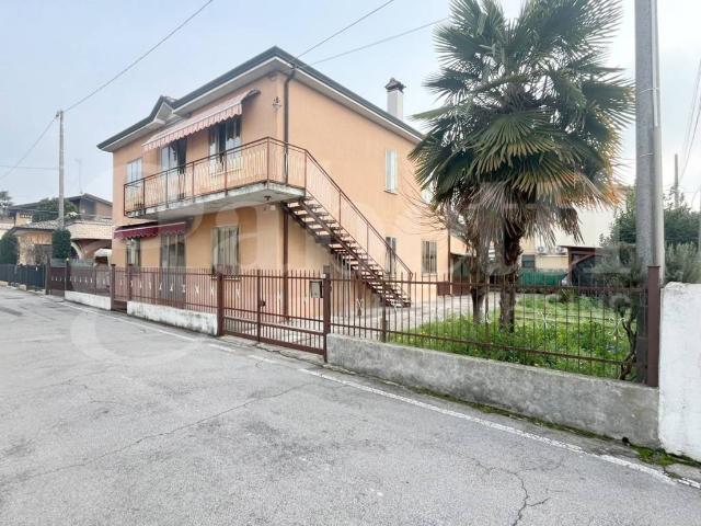 Villa Indipendente in vendita a Albignasego, Padova