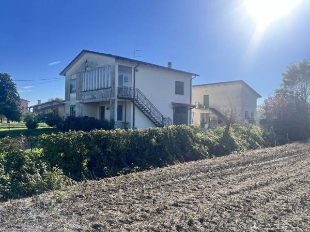 Villa Indipendente in vendita a Carpanedo, Albignasego