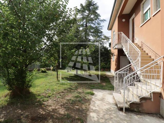 Villa Indipendente in vendita a Colline Matildiche, Re