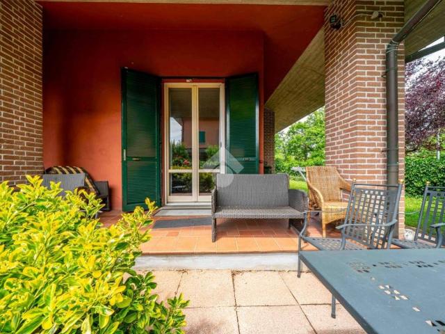 Villa Indipendente in vendita a Colline Matildiche, Re