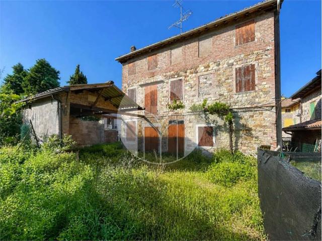 Villa Indipendente in vendita a Colline Matildiche, Re