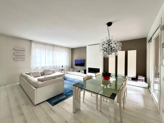Villa Indipendente in vendita a Albino, Lombardia