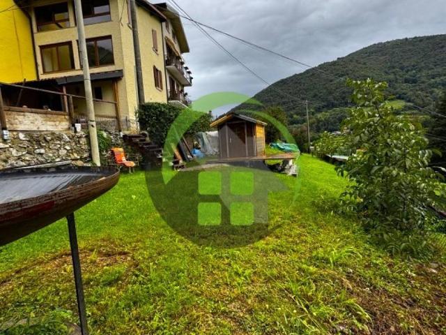 Villa Indipendente in vendita a Albino, Lombardia