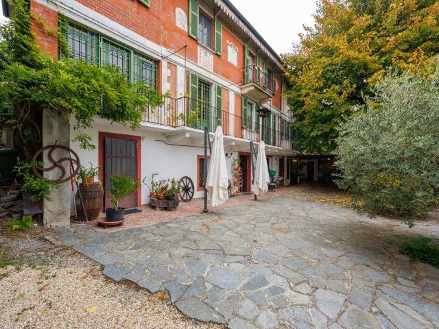 Villa Indipendente in vendita a Piemonte, Asti