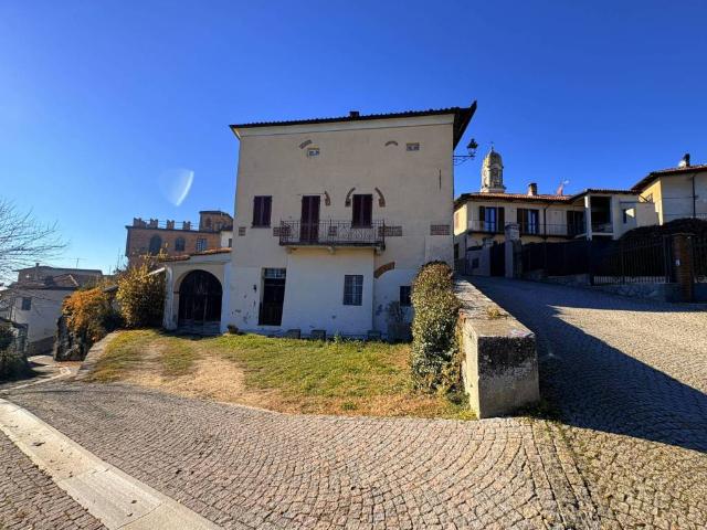 Villa Indipendente in vendita a Piemonte, Asti