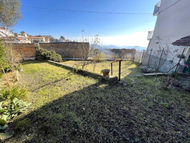 Villa Indipendente in vendita a Piemonte, Asti
