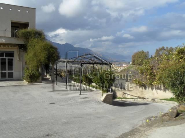 Villa Indipendente in vendita a Alcamo, Sicilia