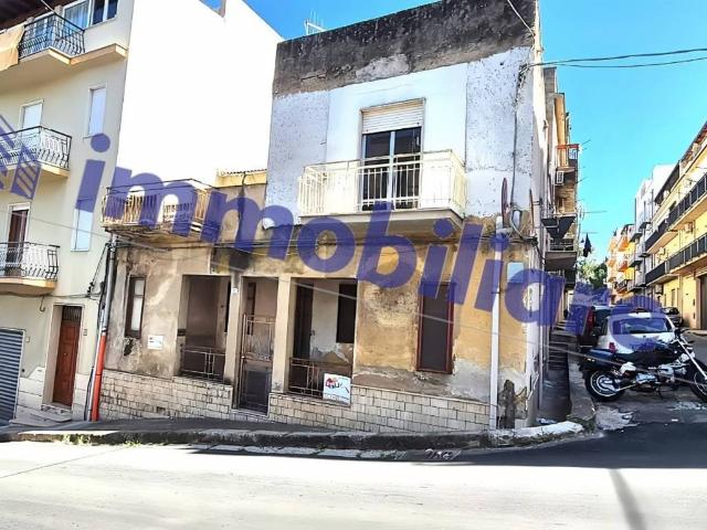 Villa Indipendente in vendita a Alcamo, Sicilia