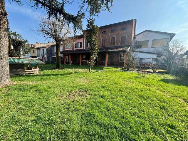 Villa Indipendente in vendita a Piemonte, Alessandria