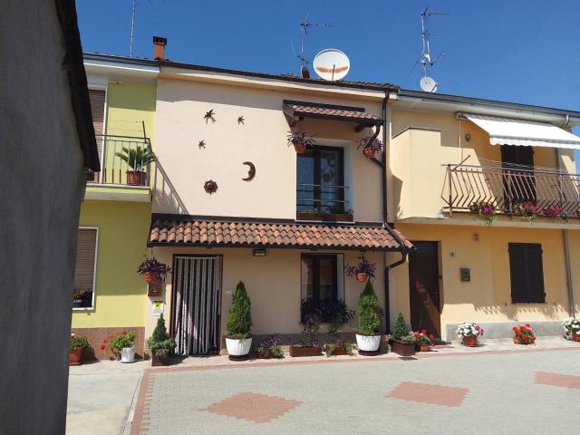 Villa Indipendente in vendita a Piemonte, Alessandria