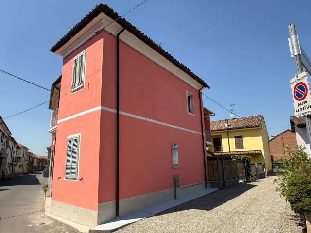Villa Indipendente in vendita a Piemonte, Alessandria