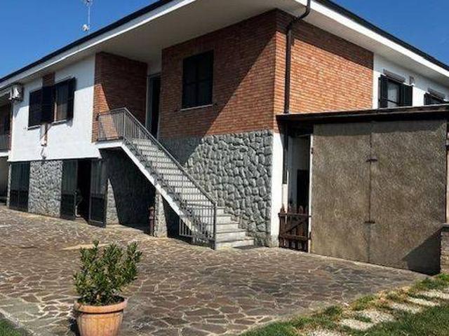Villa Indipendente in vendita a Piemonte, Alessandria