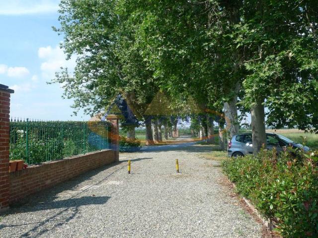 Villa Indipendente in vendita a Piemonte, Alessandria