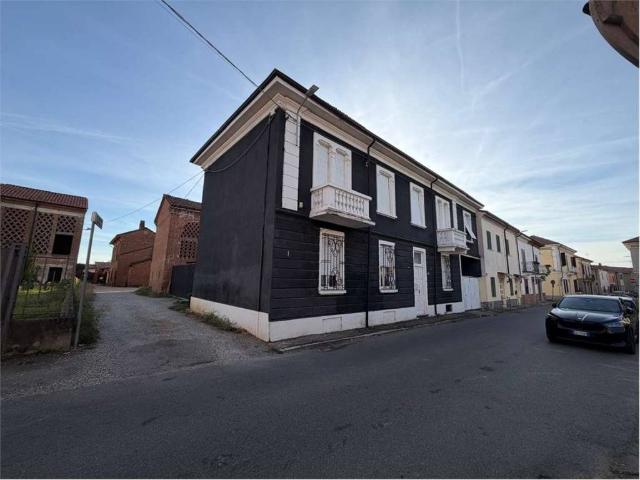 Villa Indipendente in vendita a Piemonte, Alessandria