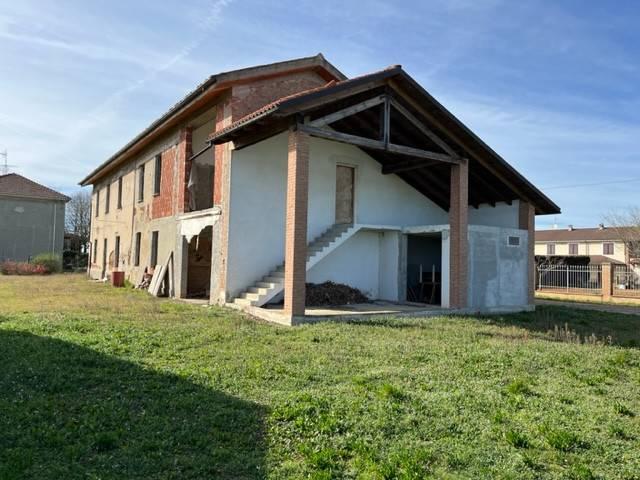 Villa Indipendente in vendita a Piemonte, Alessandria