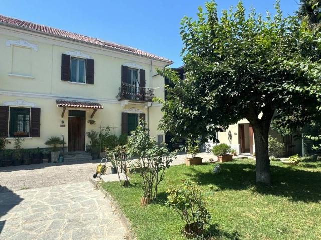 Villa Indipendente in vendita a Piemonte, Alessandria