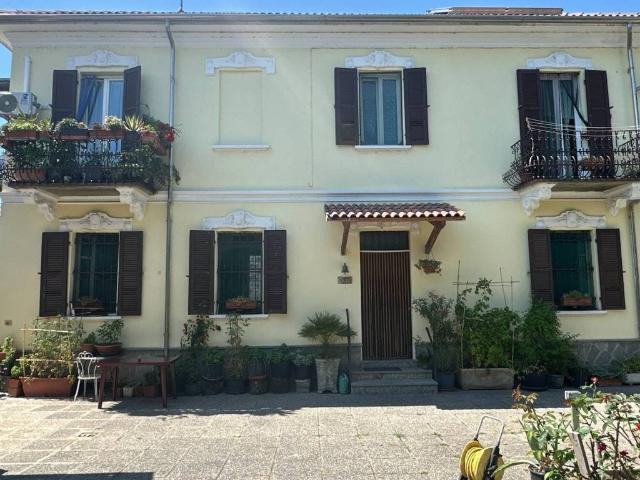 Villa Indipendente in vendita a Piemonte, Alessandria