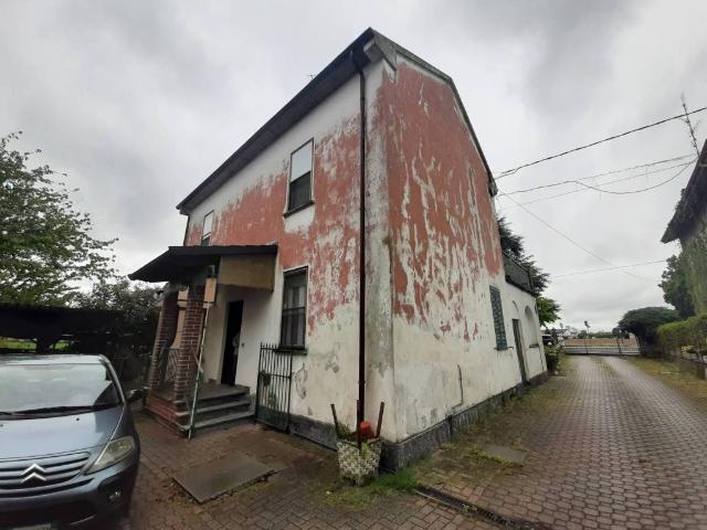 Villa Indipendente in vendita a Piemonte, Alessandria