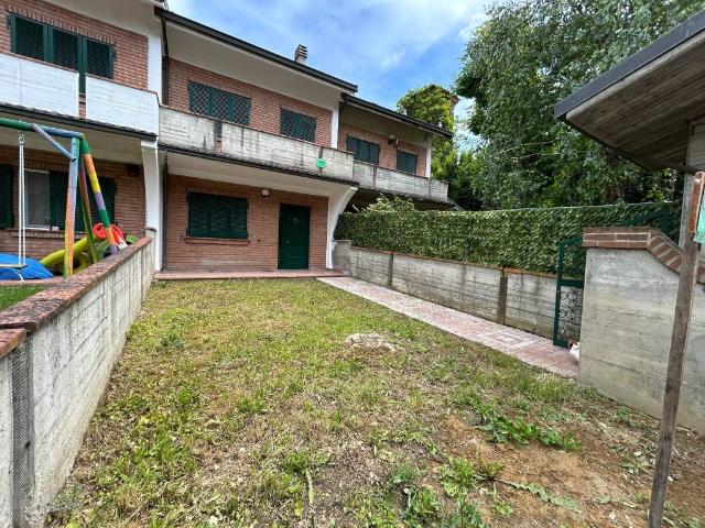 Villa Indipendente in vendita a Piemonte, Alessandria