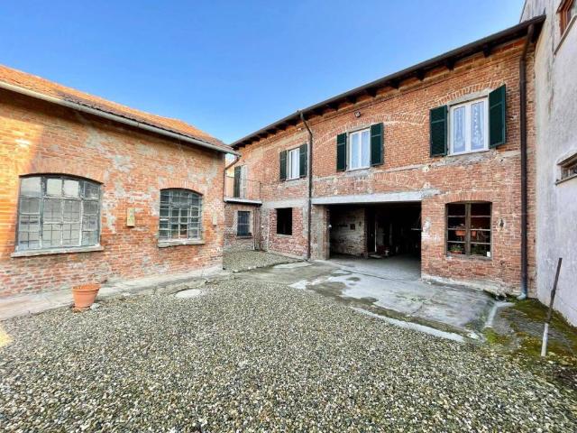 Villa Indipendente in vendita a Piemonte, Alessandria