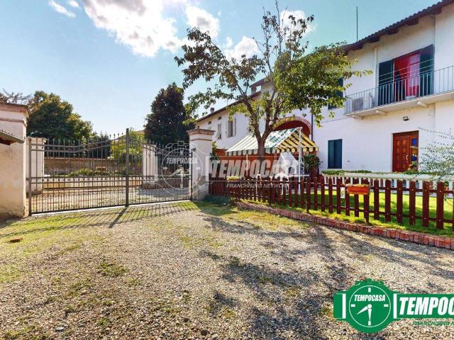 Villa Indipendente in vendita a Cabanette, Piemonte