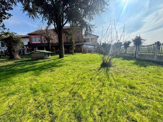 Villa Indipendente in vendita a Piemonte, Alessandria