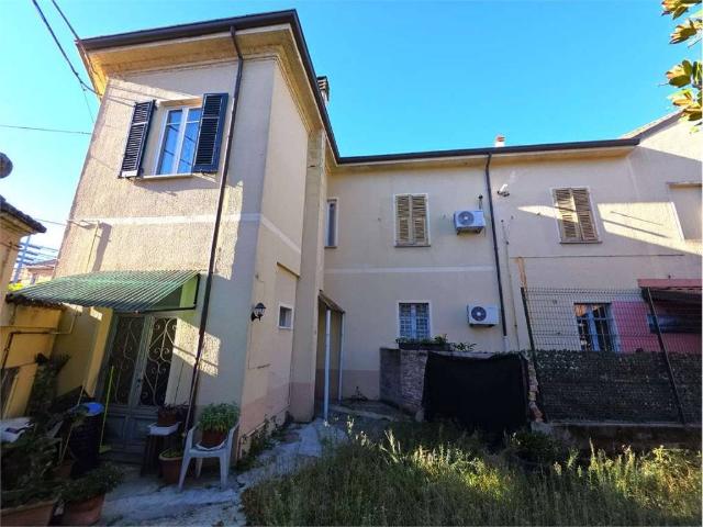 Villa Indipendente in vendita a Piemonte, Alessandria