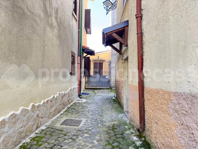 Villa Indipendente in vendita a Alfedena, Abruzzo