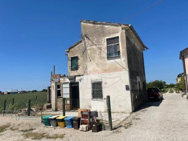 Villa Indipendente in vendita a Unione dei comuni della Bassa Romagna, Alfonsine