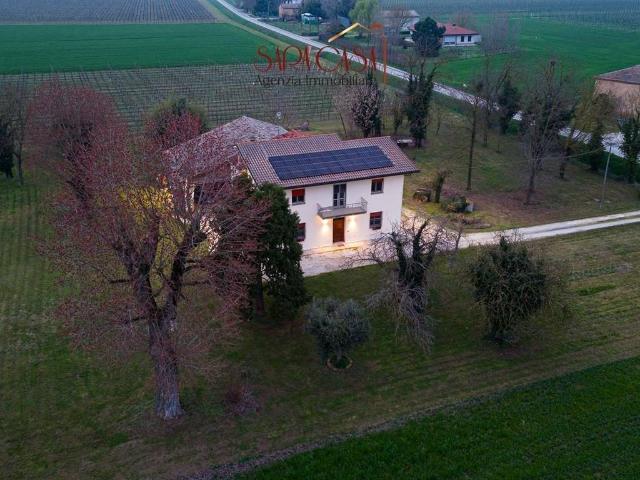 Villa Indipendente in vendita a Unione dei comuni della Bassa Romagna, Alfonsine