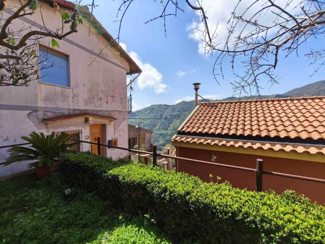 Villa Indipendente in vendita a Alì, Sicilia