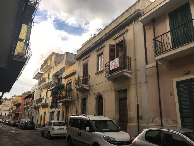 Villa Indipendente in vendita a Alì Terme, Sicilia