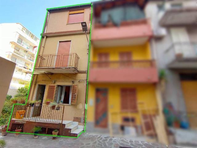 Villa Indipendente in vendita a Quartiere Davì, Alì Terme