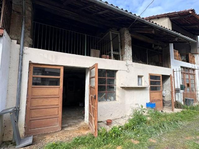 Villa Indipendente in vendita a Piemonte, Vercelli