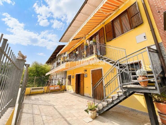 Villa Indipendente in vendita a Piemonte, Vercelli