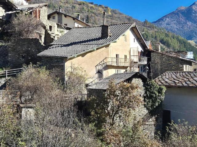 Villa Indipendente in vendita a Allein, Aosta