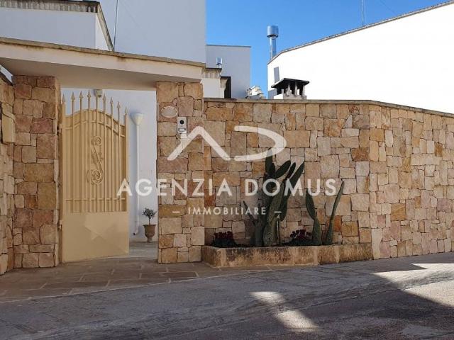Villa Indipendente in vendita a Puglia, Lecce