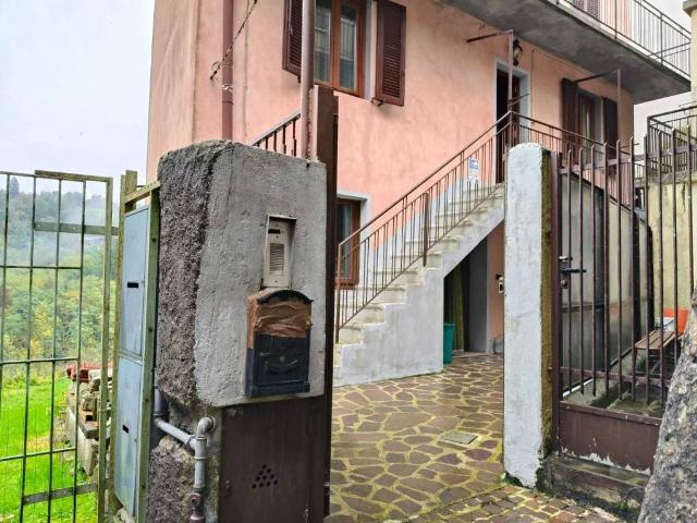 Villa Indipendente in vendita a Almenno San Bartolomeo, Lombardia