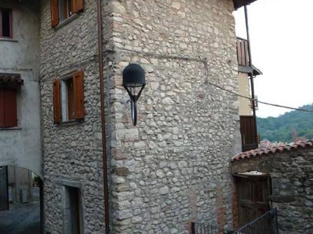 Villa Indipendente in vendita a Longoni, Palazzago
