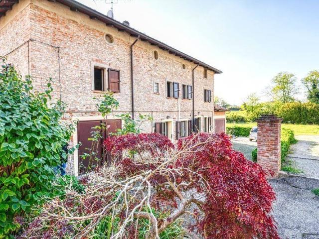Villa Indipendente in vendita a Alseno, Reggio Emilia