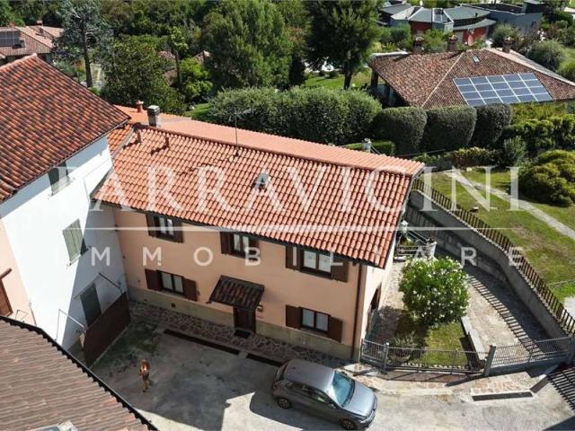 Villa Indipendente in vendita a Alserio, Lombardia